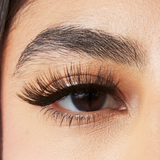 Girl using Bae Magnetic Eyelashes