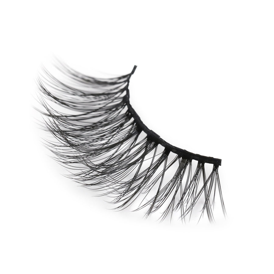 Fluttery Magnetic Eyelashes - PaintLab