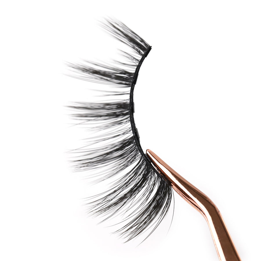 Lushy Magnetic Eyelashes - PaintLab