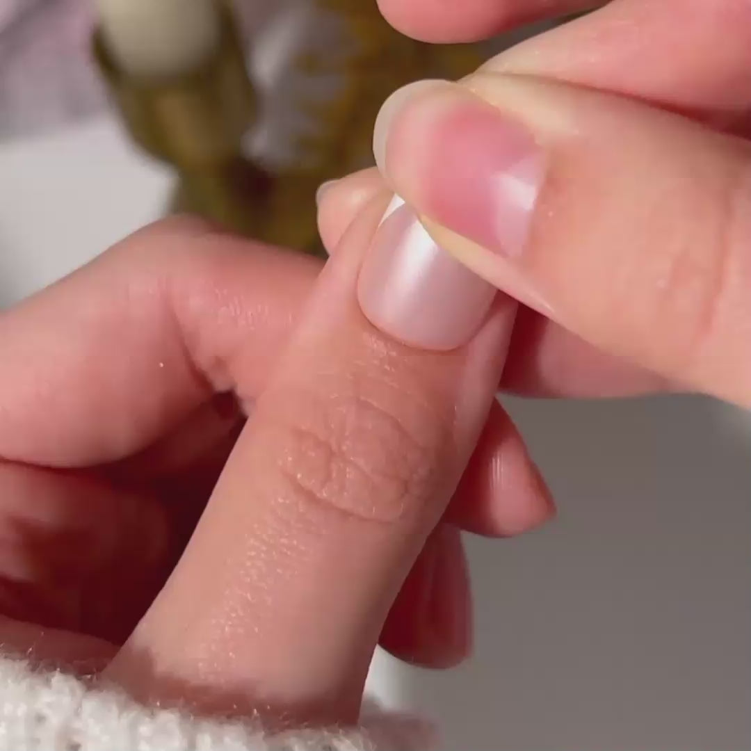 Frenchie Bow Short Almond Press-On Nails